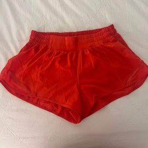 Lululemon Hotty Hot Shorts 2.5 (Low Rise)